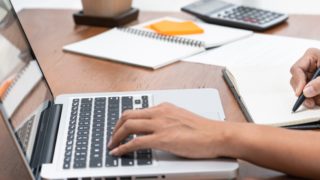 USCPAライセンスを維持・更新するために必要な継続教育(CPE)とは?