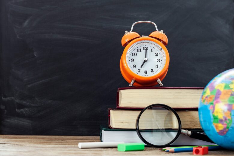 USCPAの勉強時間は実際はどれくらい？科目別だと？【勉強時間を減らすコツも】